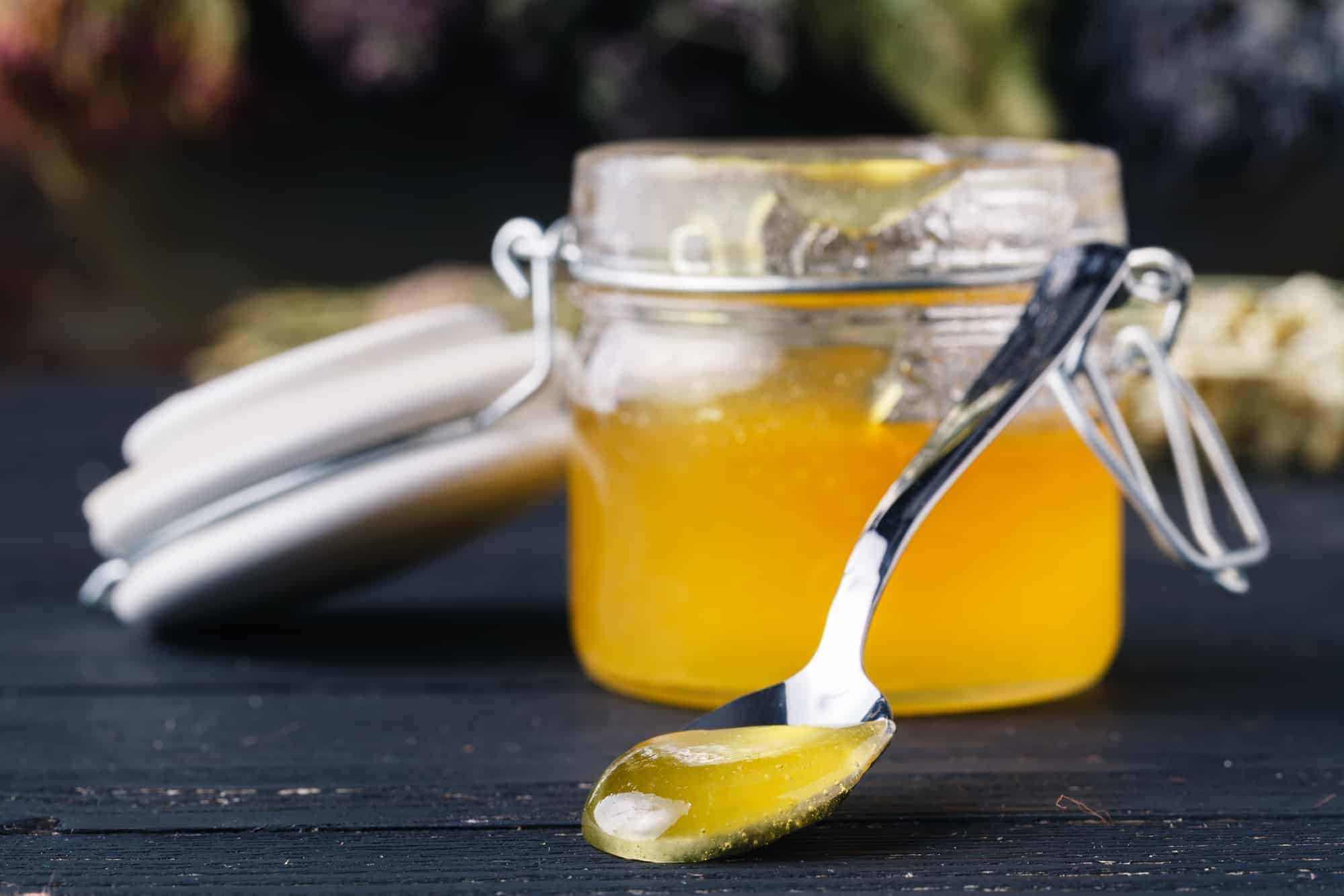 Easy Homemade Natural Cough Syrup With Honey and Lemon