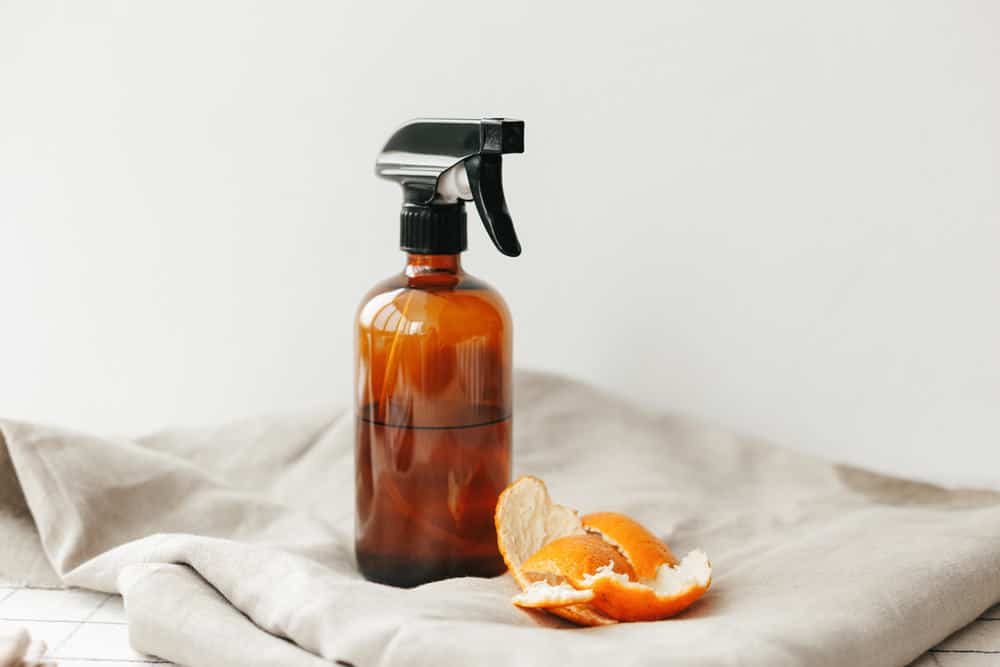 DIY Orange Vinegar Cleaner