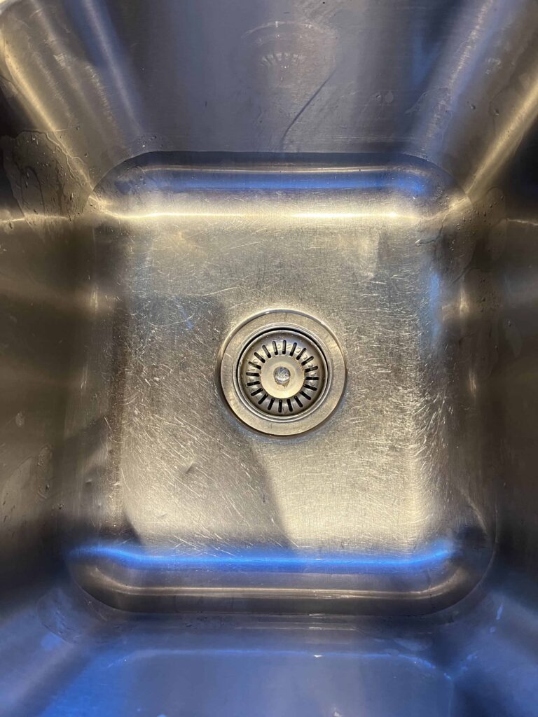 clean kitchen sink after using this DIY dish soap recipe